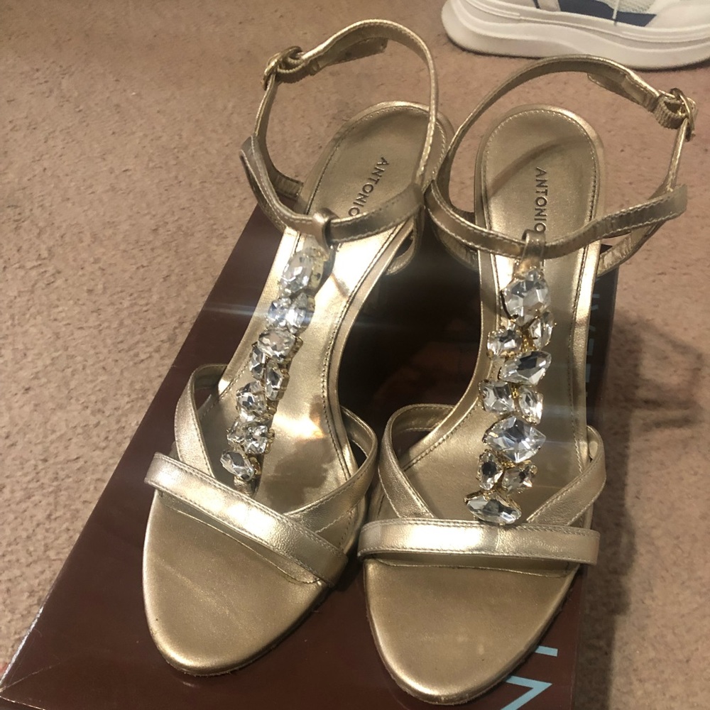 Antonio Melani heels